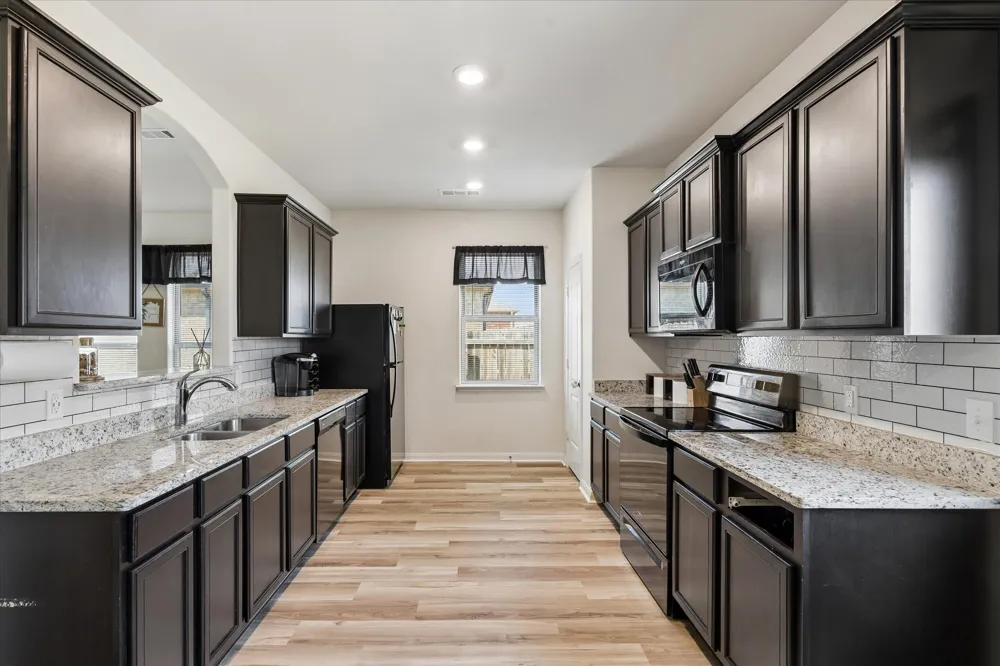 3008 Watercrest Drive Sanger, TX 76266