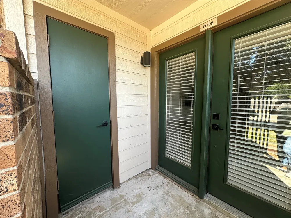 2305 Basil Drive #D108 Arlington, TX 76006