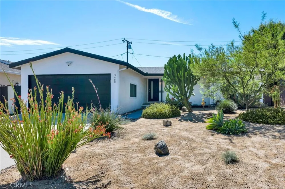 325 Russell Avenue Fullerton, CA 92833