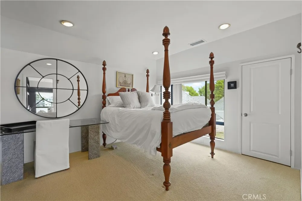 16445 Wimbledon Huntington Beach, CA 92649