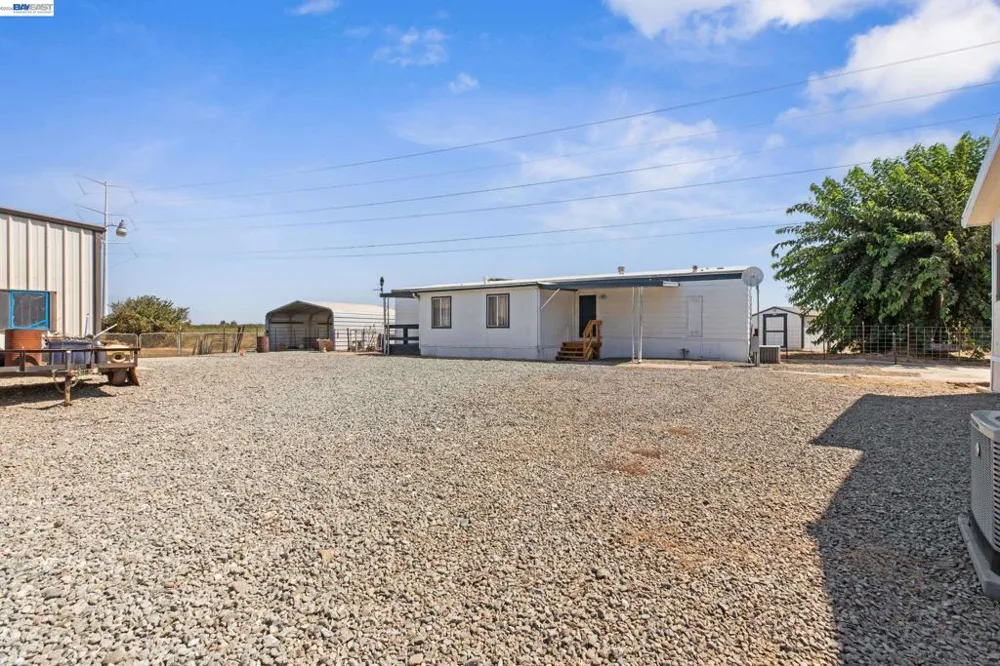 4437 W Grayson Modesto, CA 95358