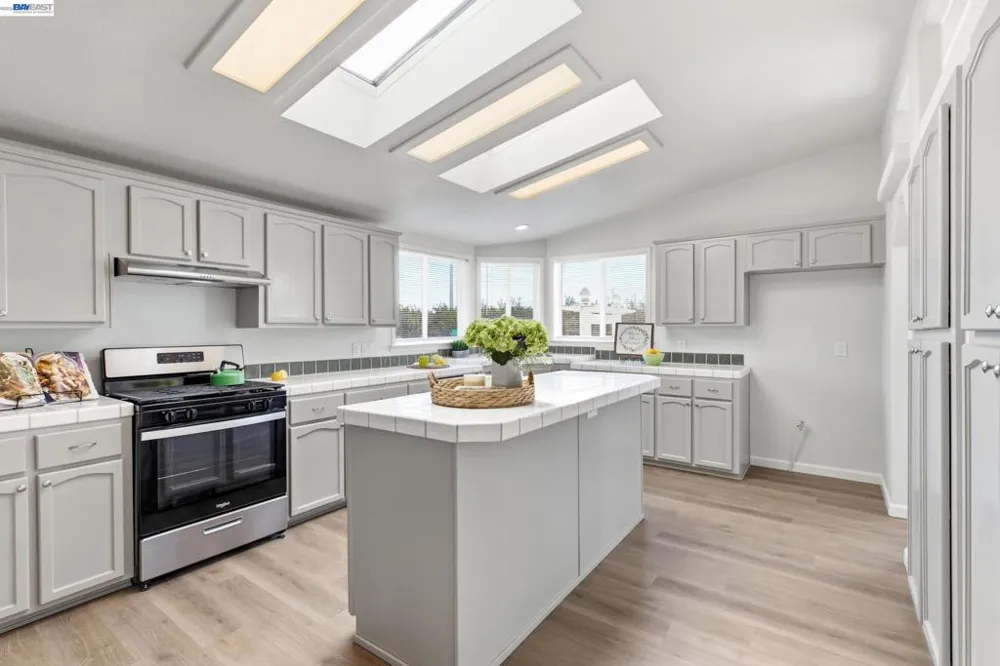 4437 W Grayson Modesto, CA 95358