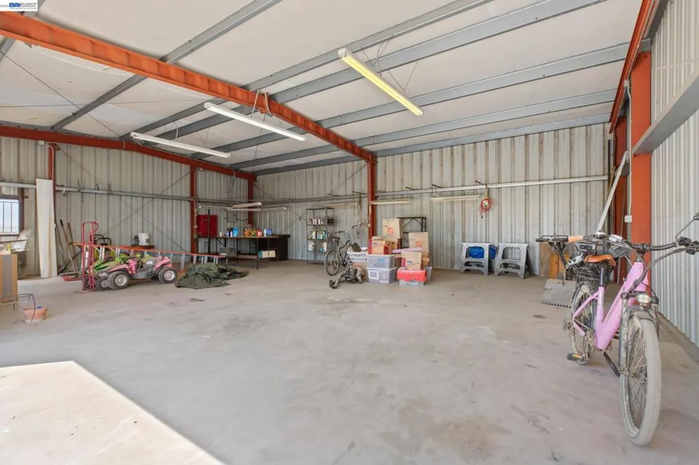 4437 W Grayson Modesto, CA 95358