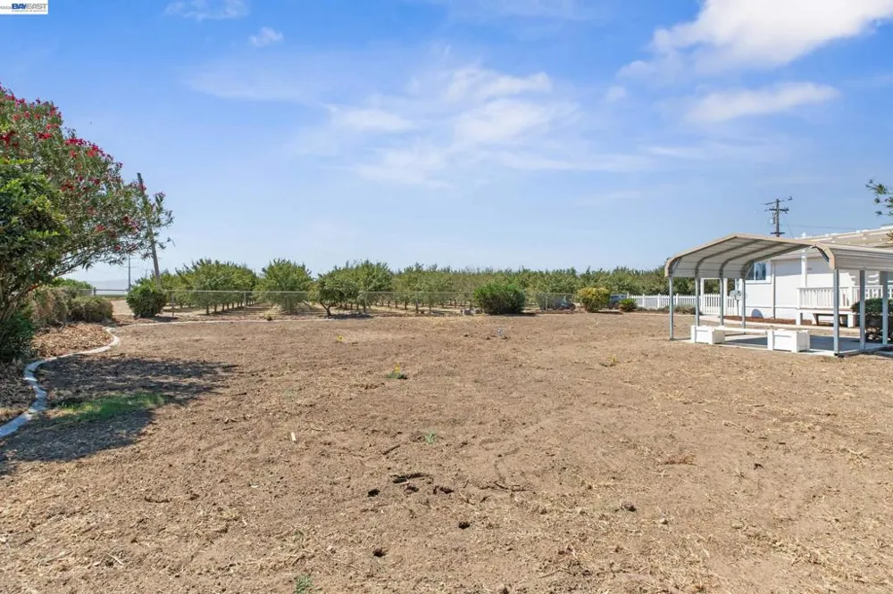 4437 W Grayson Modesto, CA 95358