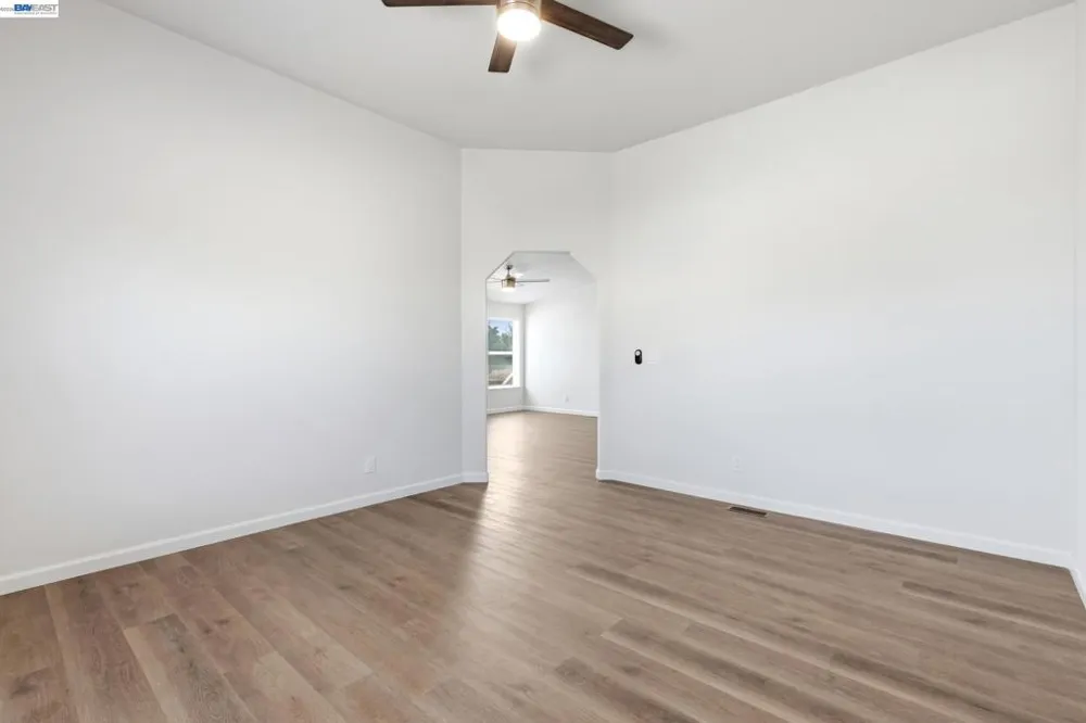 4437 W Grayson Modesto, CA 95358