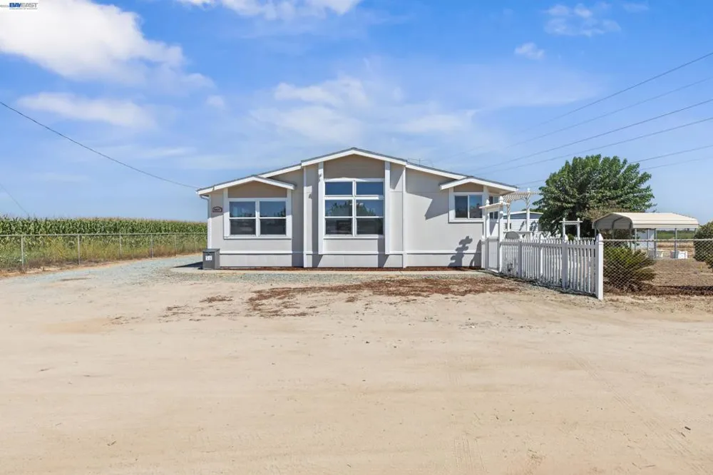 4437 W Grayson Modesto, CA 95358