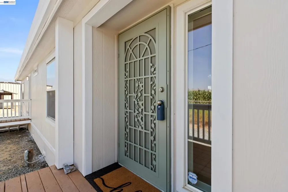 4437 W Grayson Modesto, CA 95358