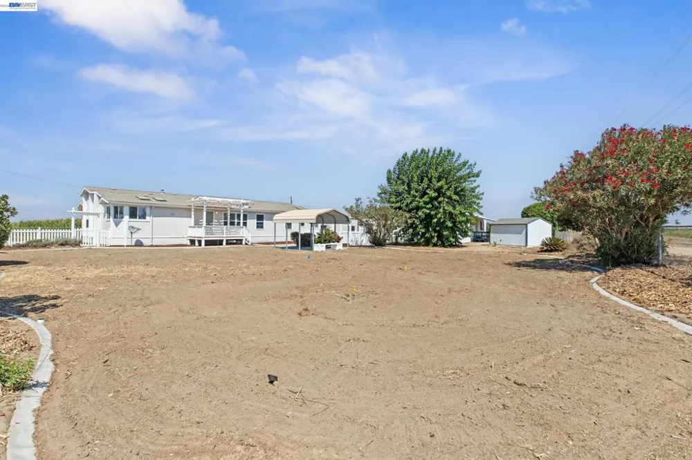 4437 W Grayson Modesto, CA 95358