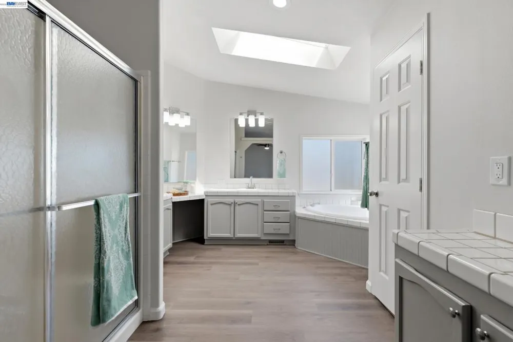 4437 W Grayson Modesto, CA 95358