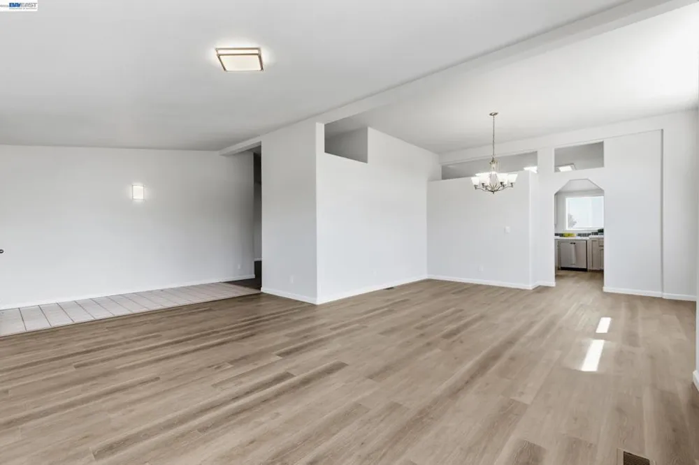 4437 W Grayson Modesto, CA 95358