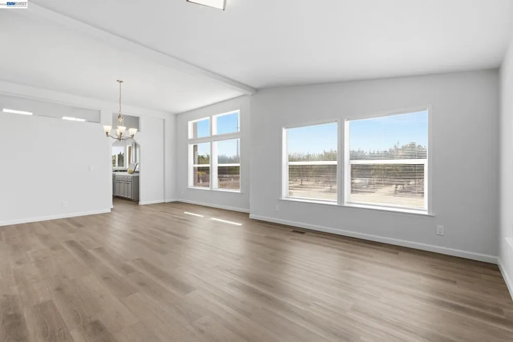 4437 W Grayson Modesto, CA 95358