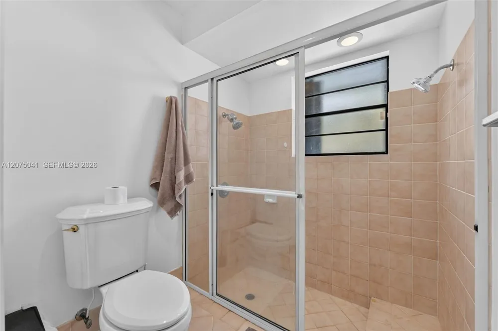 2116 Austin Weston, FL 33326