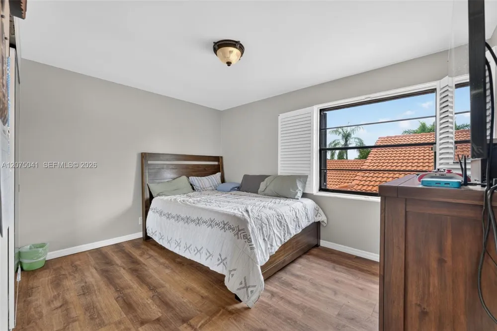 2116 Austin Weston, FL 33326