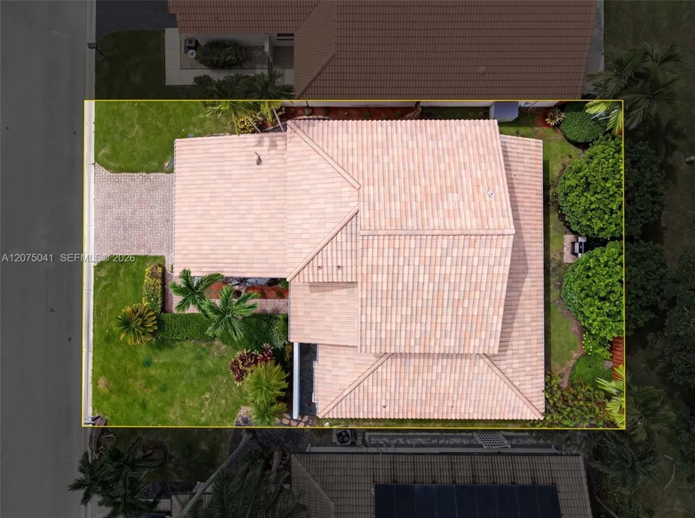 2116 Austin Weston, FL 33326