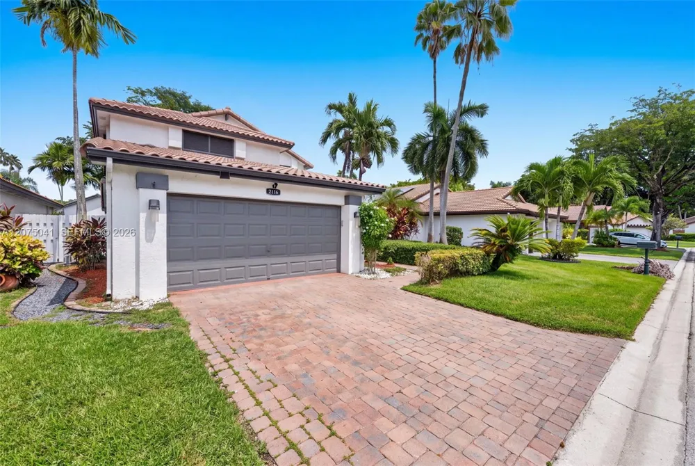 2116 Austin Weston, FL 33326