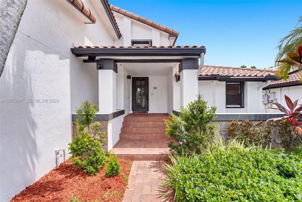 2116 Austin Weston, FL 33326