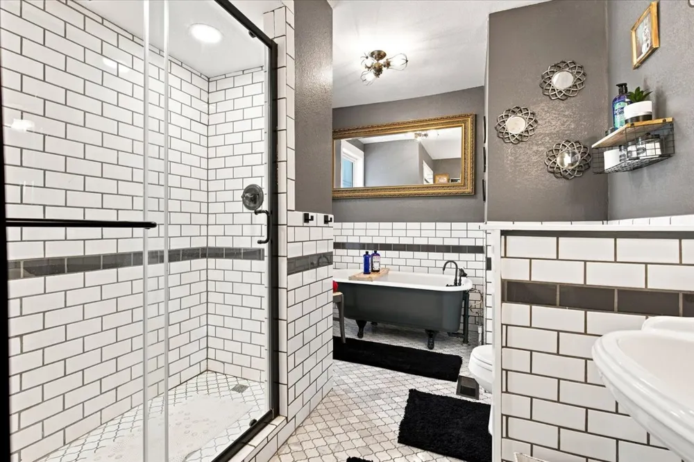 407 Seven Springs Tishomingo, OK 73460