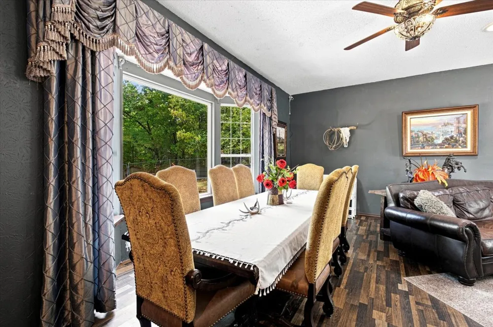 407 Seven Springs Tishomingo, OK 73460