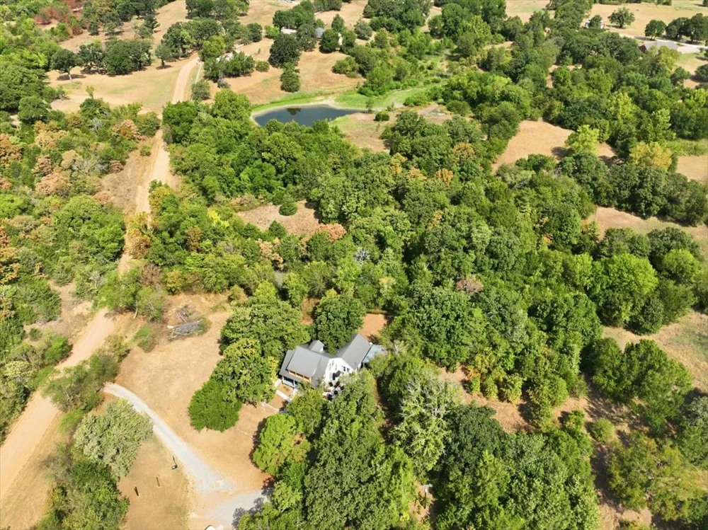 407 Seven Springs Tishomingo, OK 73460