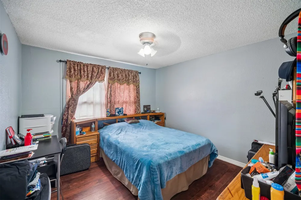11913 E 38th Place Tulsa, OK 74146