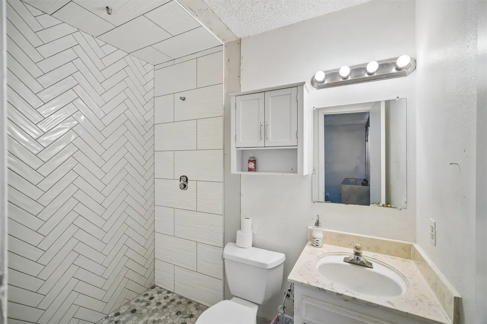 11913 E 38th Place Tulsa, OK 74146