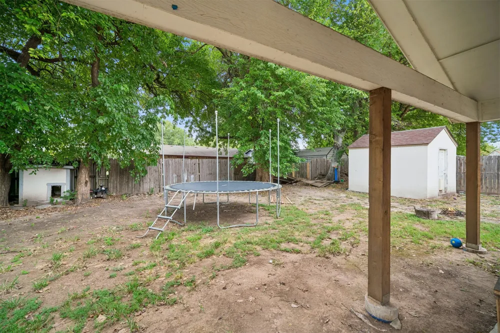 11913 E 38th Place Tulsa, OK 74146