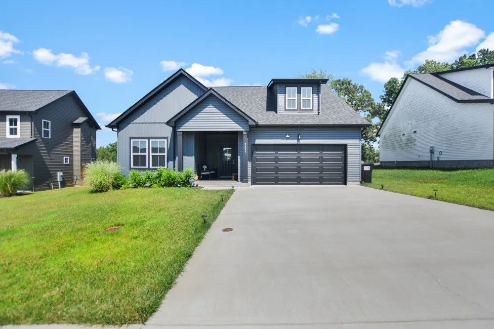 2437 Bucklin Drive Clarksville, TN 37042