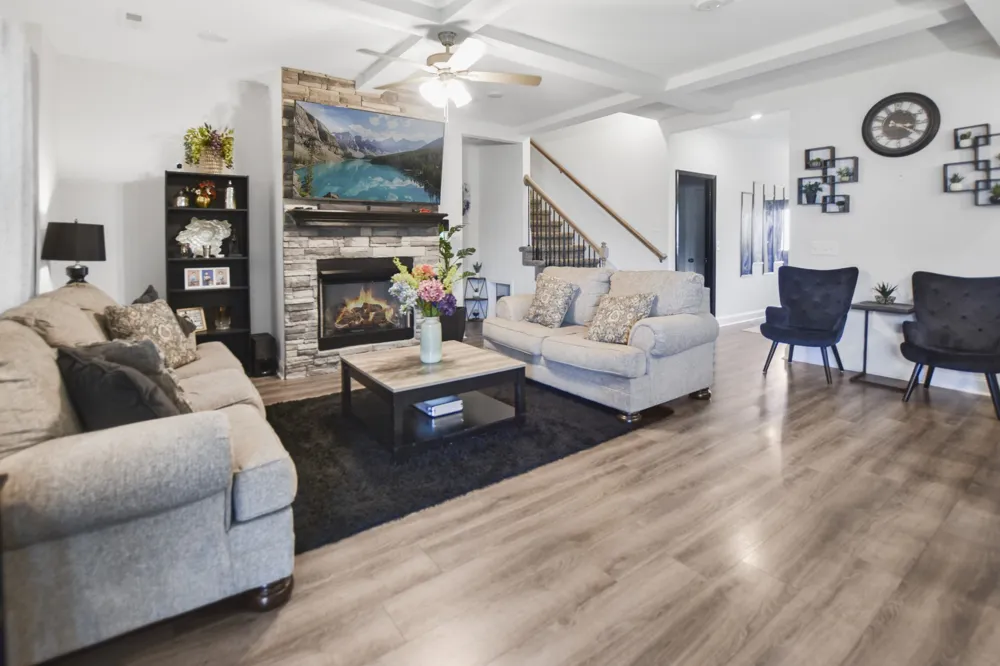 2437 Bucklin Drive Clarksville, TN 37042