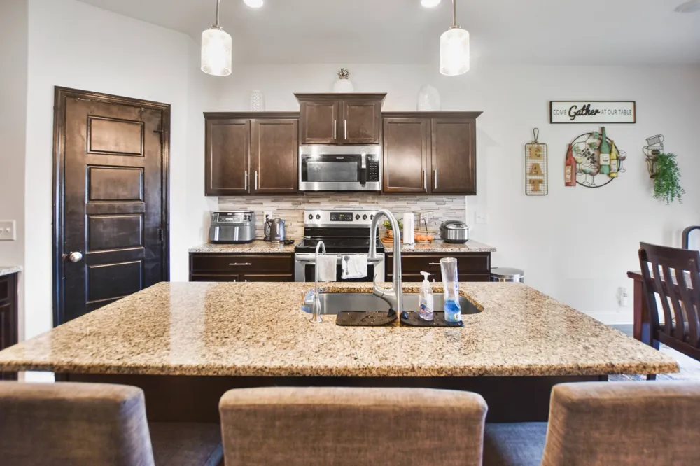 2437 Bucklin Drive Clarksville, TN 37042