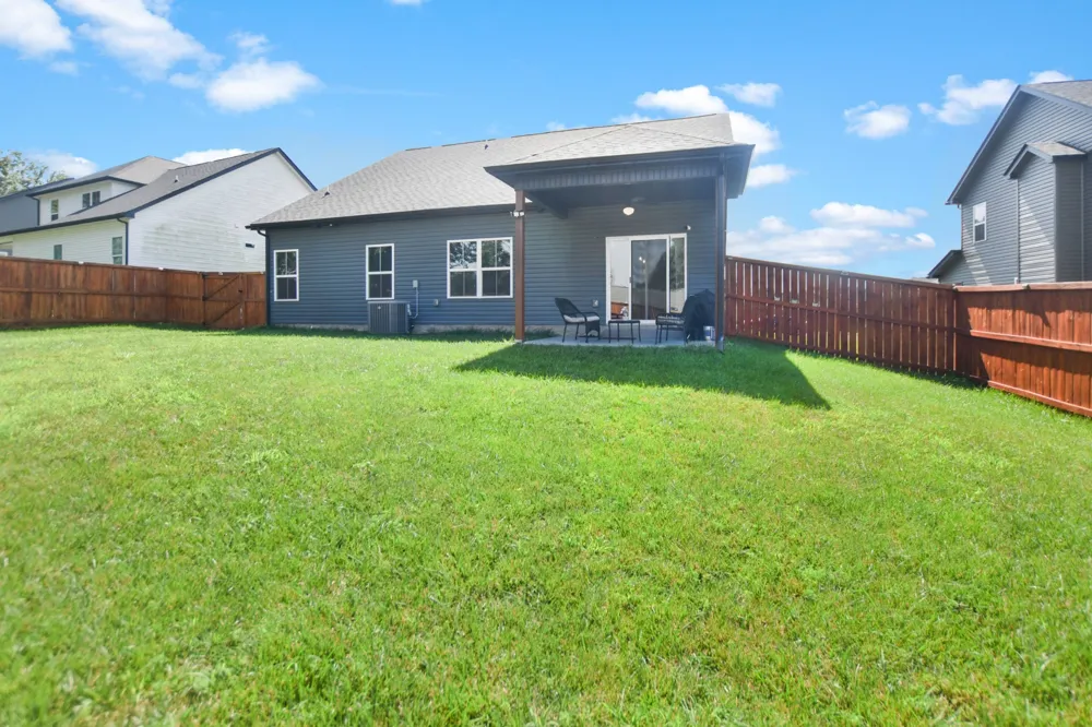2437 Bucklin Drive Clarksville, TN 37042