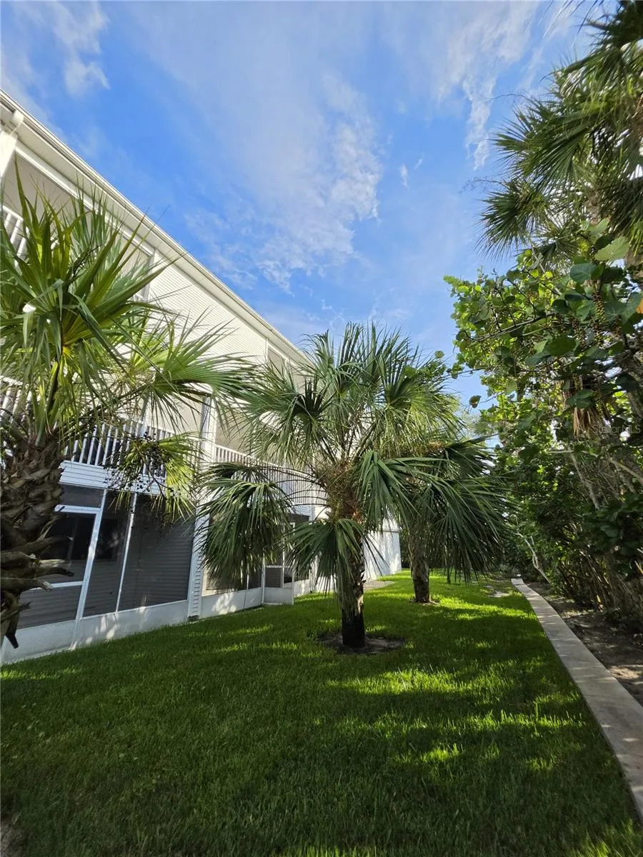 9870 INDIAN KEY TRAIL #64 Seminole, FL 33776