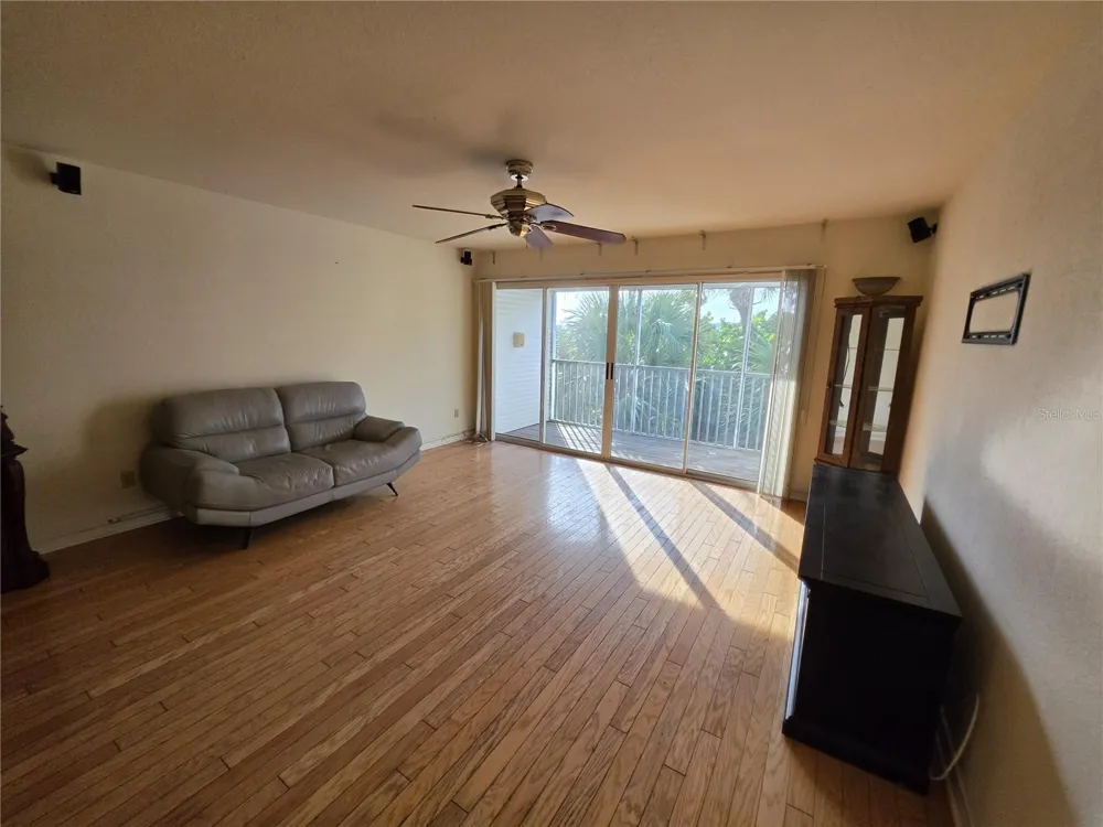 9870 INDIAN KEY TRAIL #64 Seminole, FL 33776