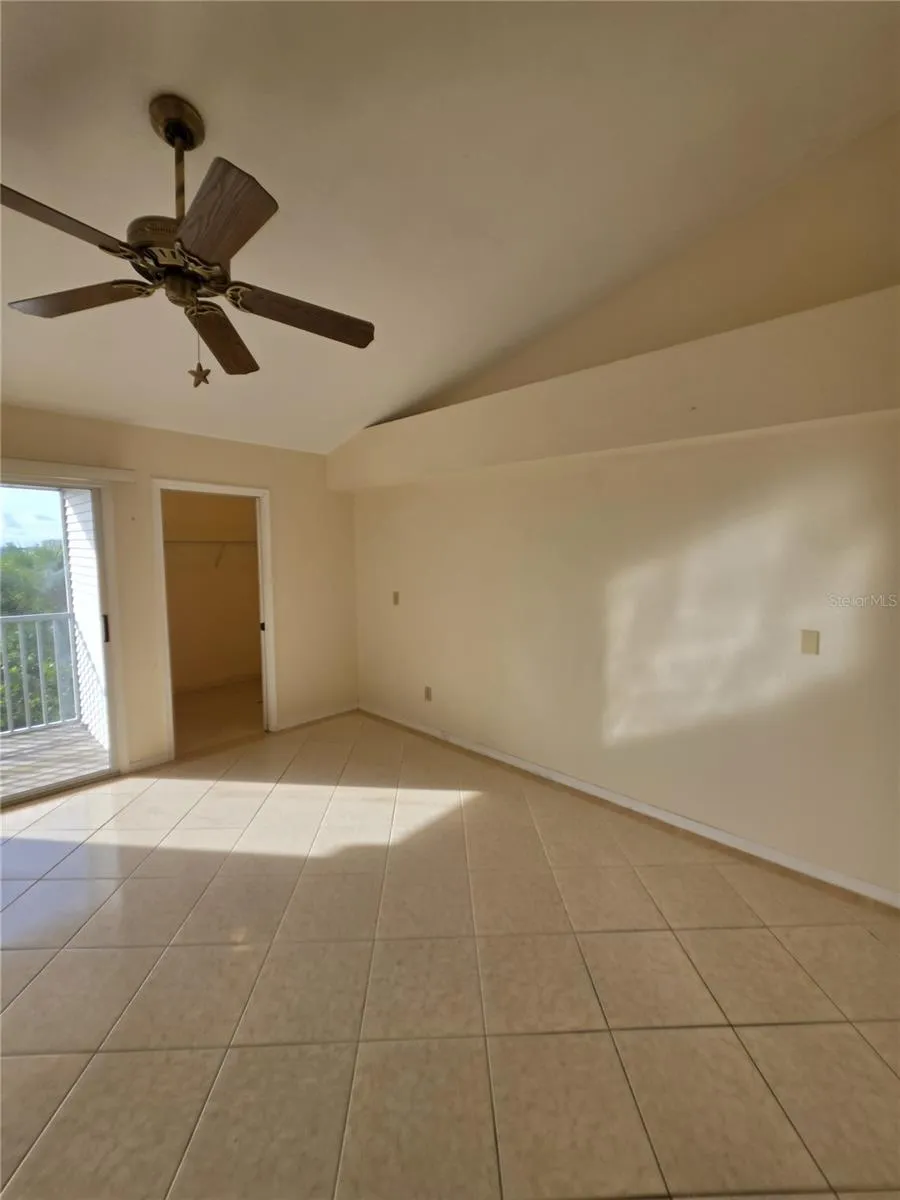 9870 INDIAN KEY TRAIL #64 Seminole, FL 33776