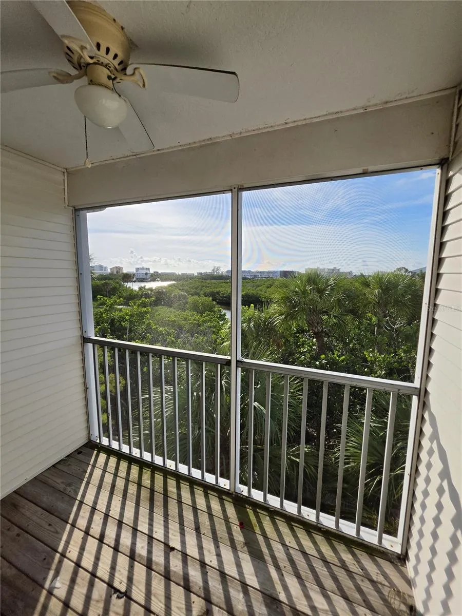 9870 INDIAN KEY TRAIL #64 Seminole, FL 33776