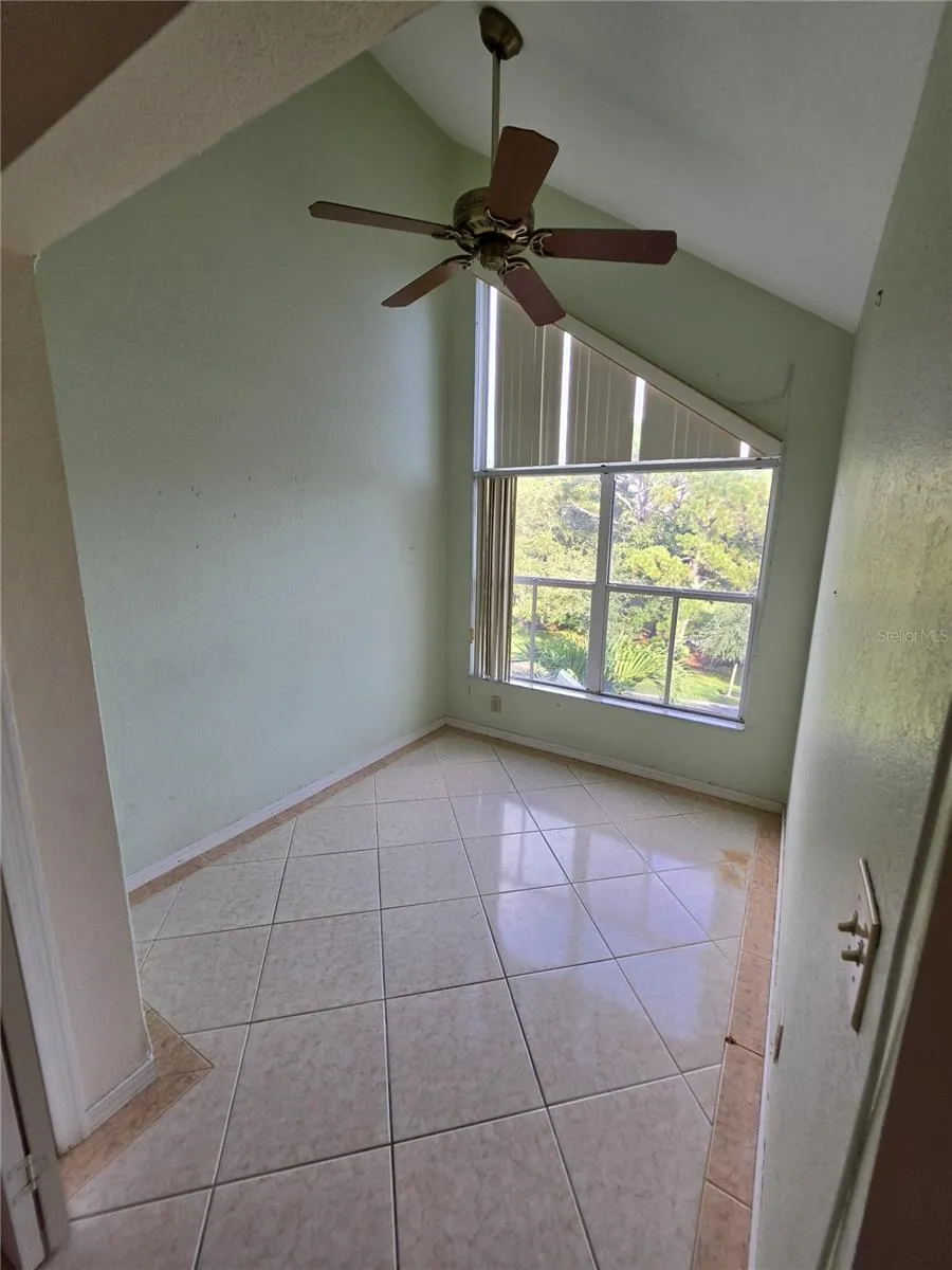 9870 INDIAN KEY TRAIL #64 Seminole, FL 33776