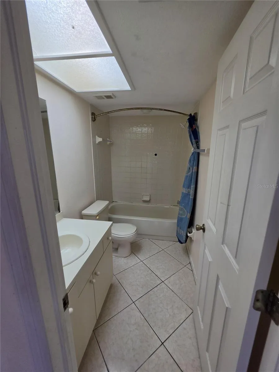 9870 INDIAN KEY TRAIL #64 Seminole, FL 33776