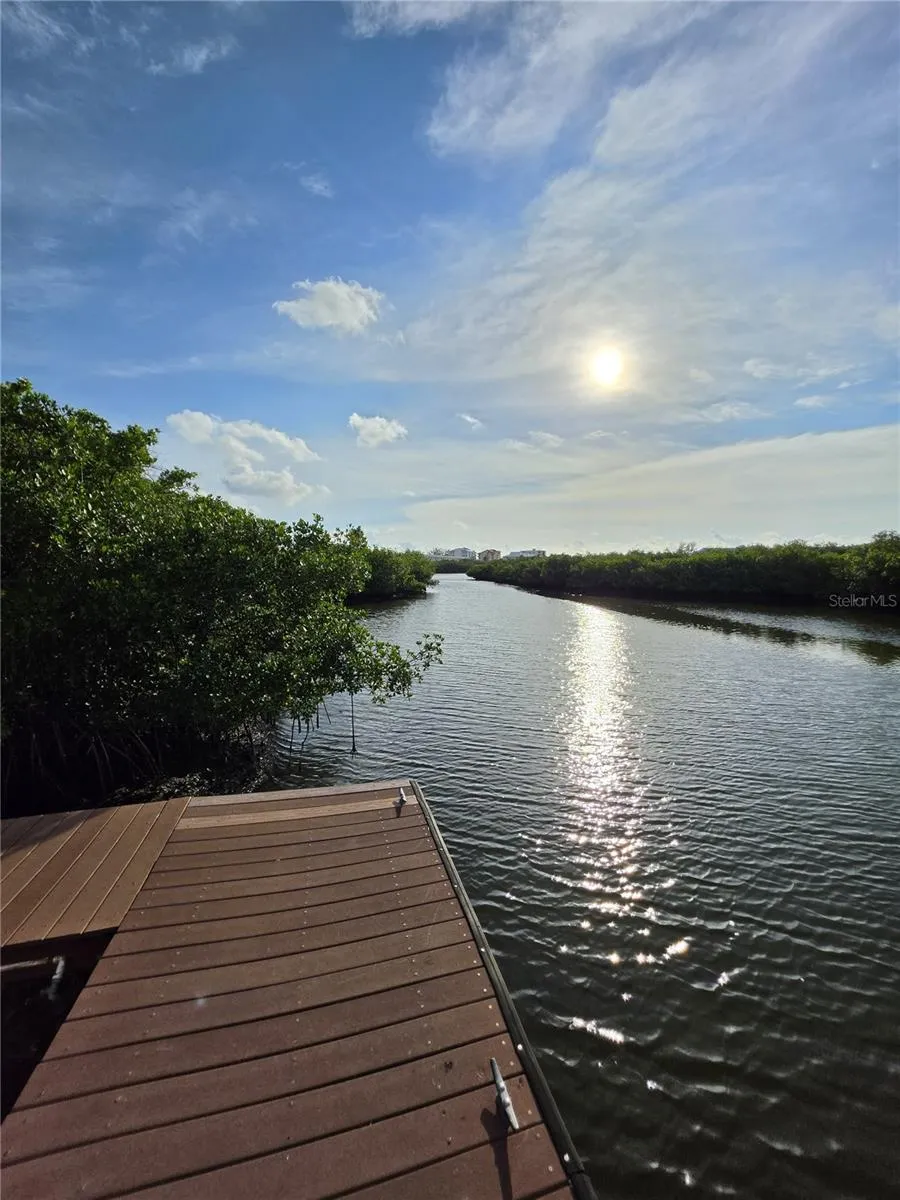 9870 INDIAN KEY TRAIL #64 Seminole, FL 33776