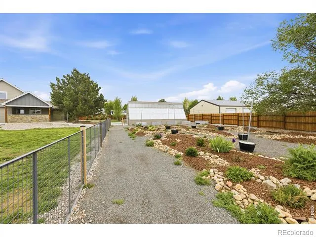 7702 Fox Chase Lane Wellington, CO 80549