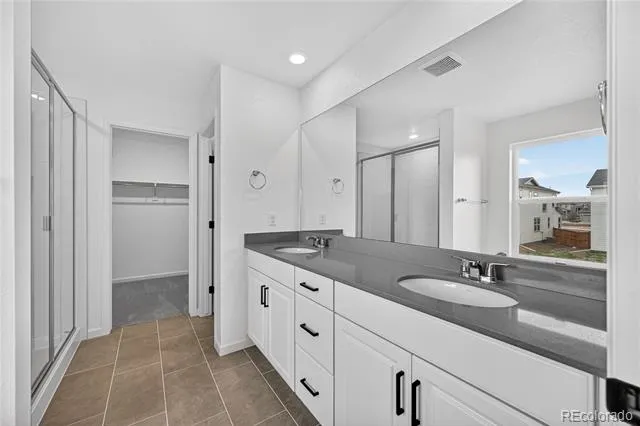 28405 E 4th Avenue Watkins, CO 80137