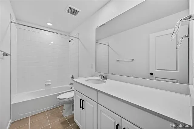 28405 E 4th Avenue Watkins, CO 80137
