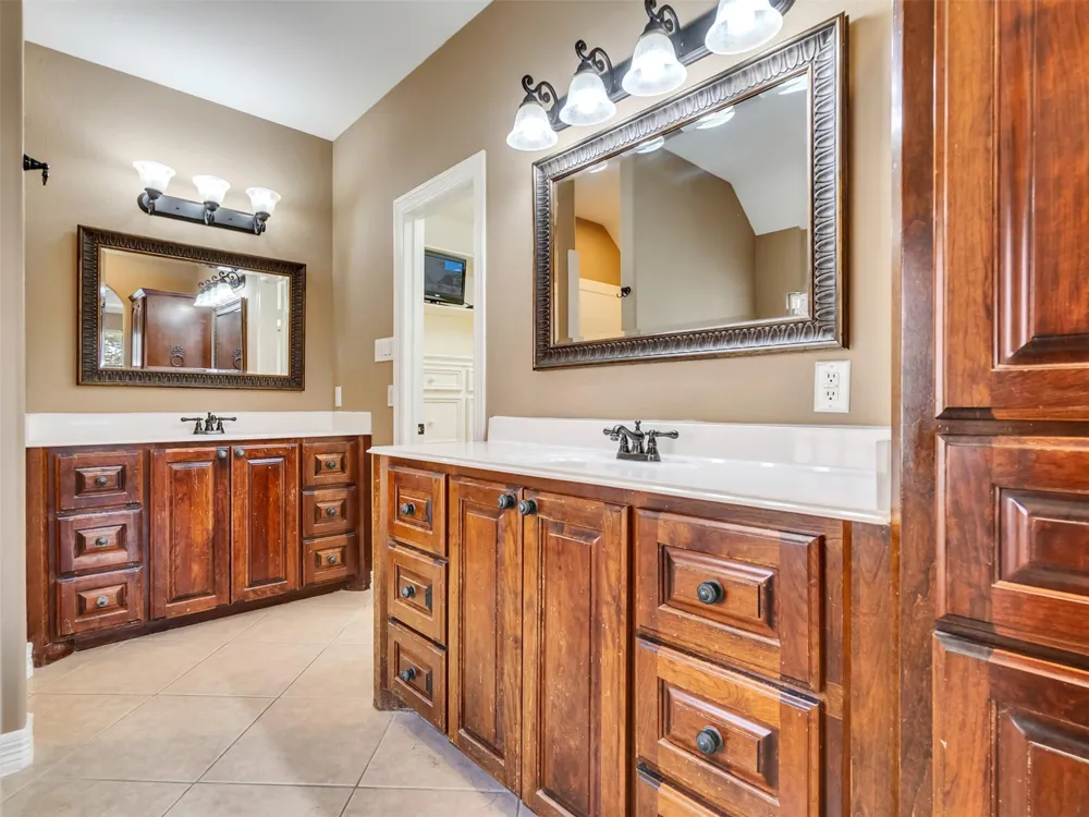 3535 Bayou Forest Drive La Porte, TX 77571