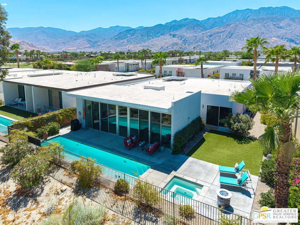 640 Equinox Way Palm Springs, CA 92262