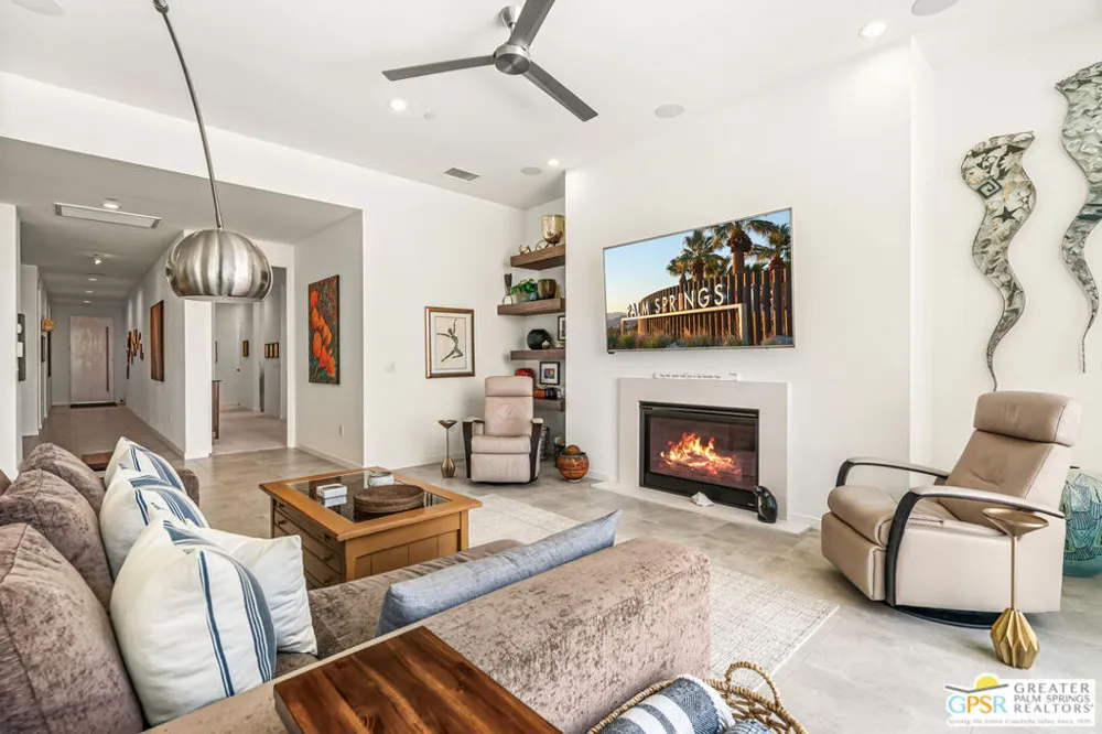 640 Equinox Way Palm Springs, CA 92262