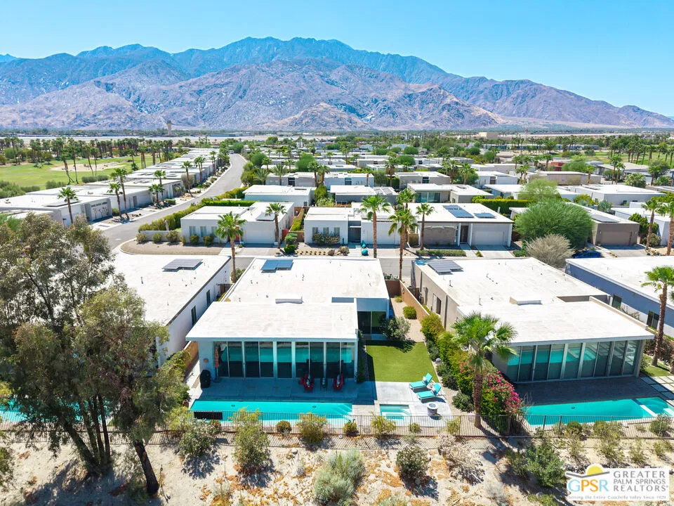 640 Equinox Way Palm Springs, CA 92262