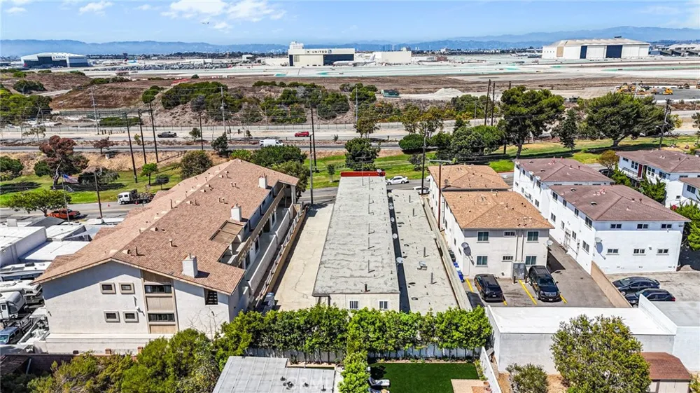 508 W Imperial Avenue El Segundo, CA 90245