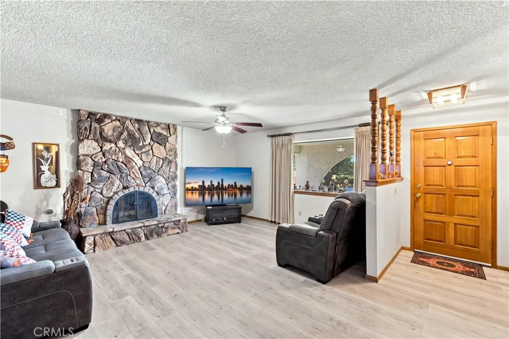 16226 Brookfield Victorville, CA 92394