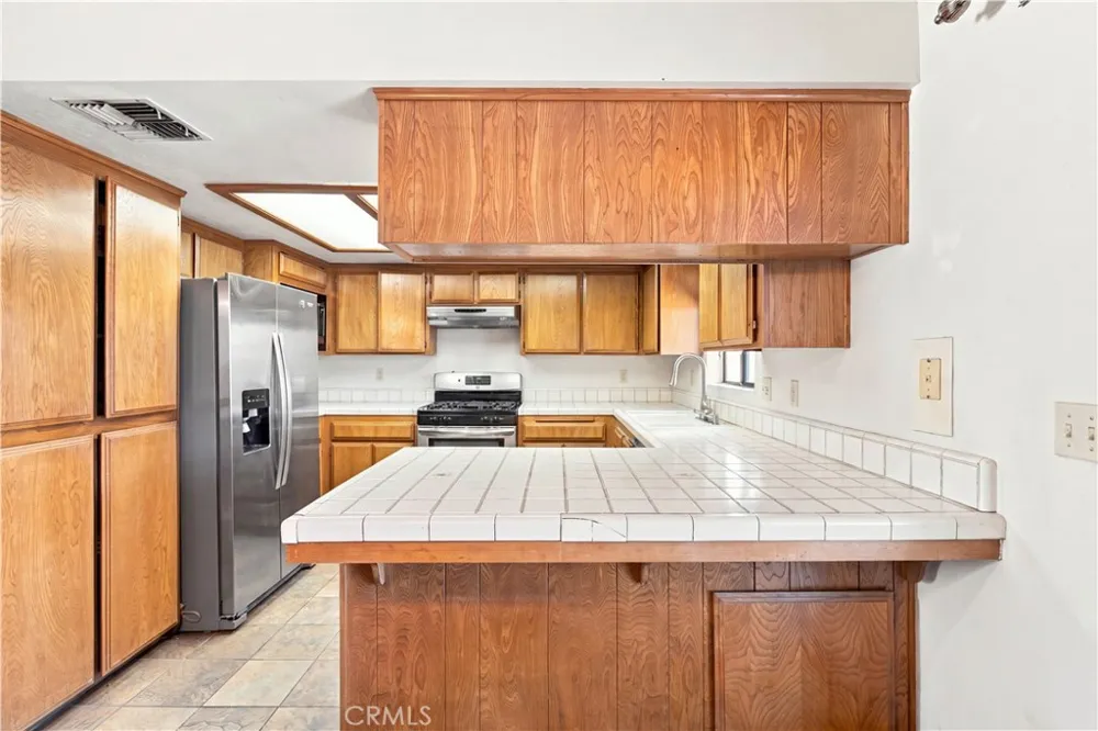 16226 Brookfield Victorville, CA 92394