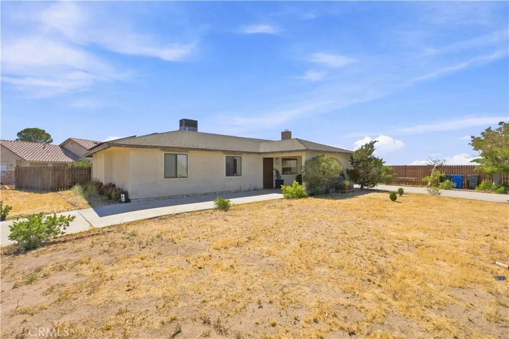 16226 Brookfield Victorville, CA 92394