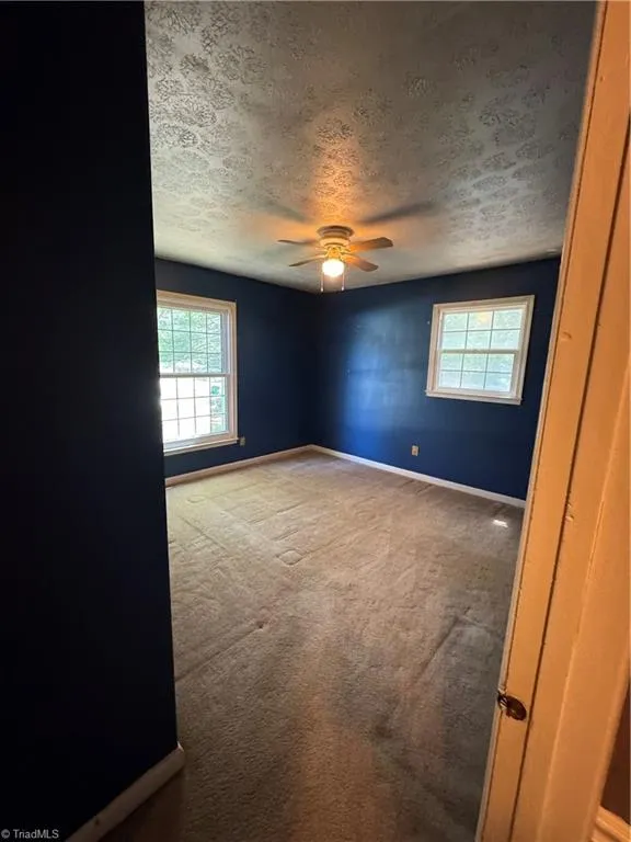 160 Summerglen Drive Lewisville, NC 27023
