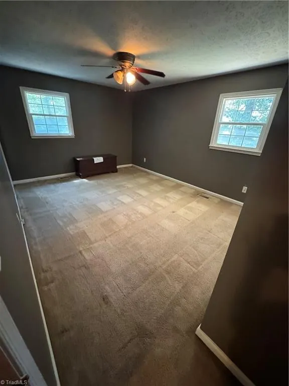 160 Summerglen Drive Lewisville, NC 27023
